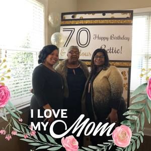 Meet your Posher, Cassandra